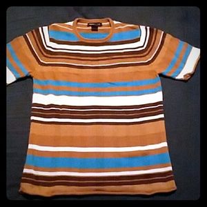 Short sleeve sweater